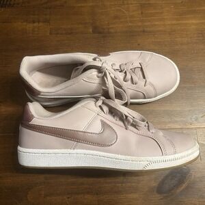 Nike Court Royale Particle Pink/Rose‎ Smokey Mauve Women's Size 7 Low Top EUC